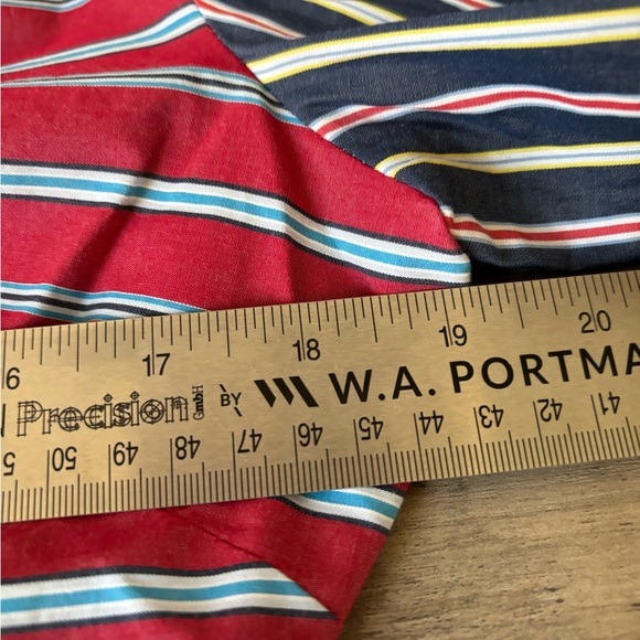 BCBGeneration Red & Blue Mixed Print Wrap Top Size Large New with Tag - Picture 6 of 11